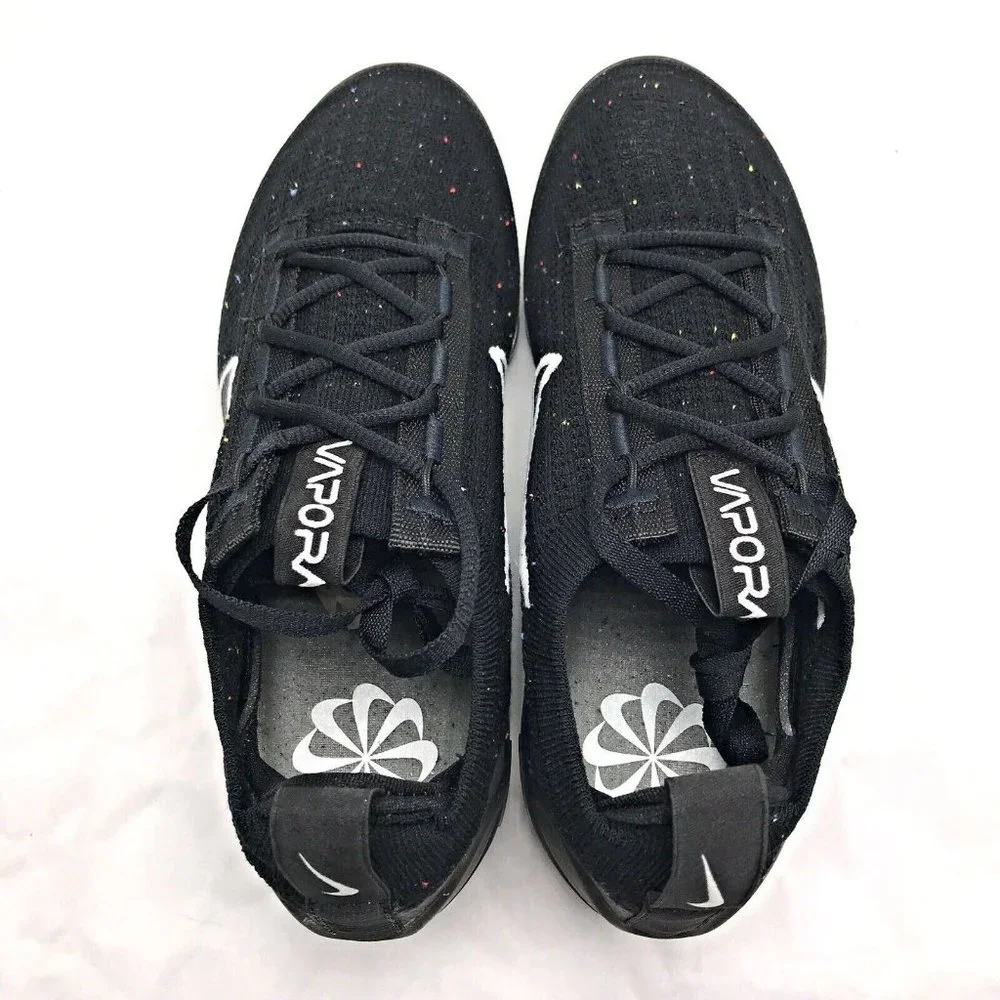 Nike Air Vapormax 2021 FK Flyknit Black Silver White DC4112-002 Womens S… - Picture 3 of 7